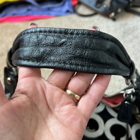 Authentic Coach purse, gentle use.  Inside looks more orange than pink - Picture 2 of 11